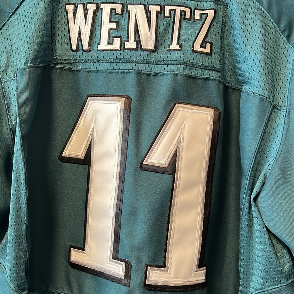 NFL Philadelphia Eagles Wentz #11 Green Classic Jersey! - Picture 6 of 9
